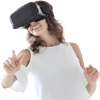 Femme découvrant une visite virtuelle 360° dans un casque de réalité virtuelle.